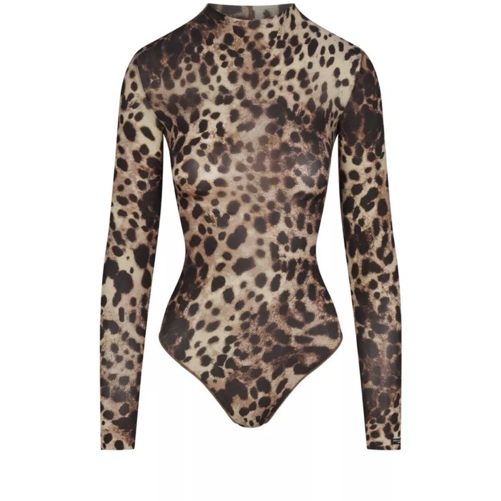 *sold out* Skims X Dolce & Gabbana Leopard Print Long Sleeve Bodysuit- size L
